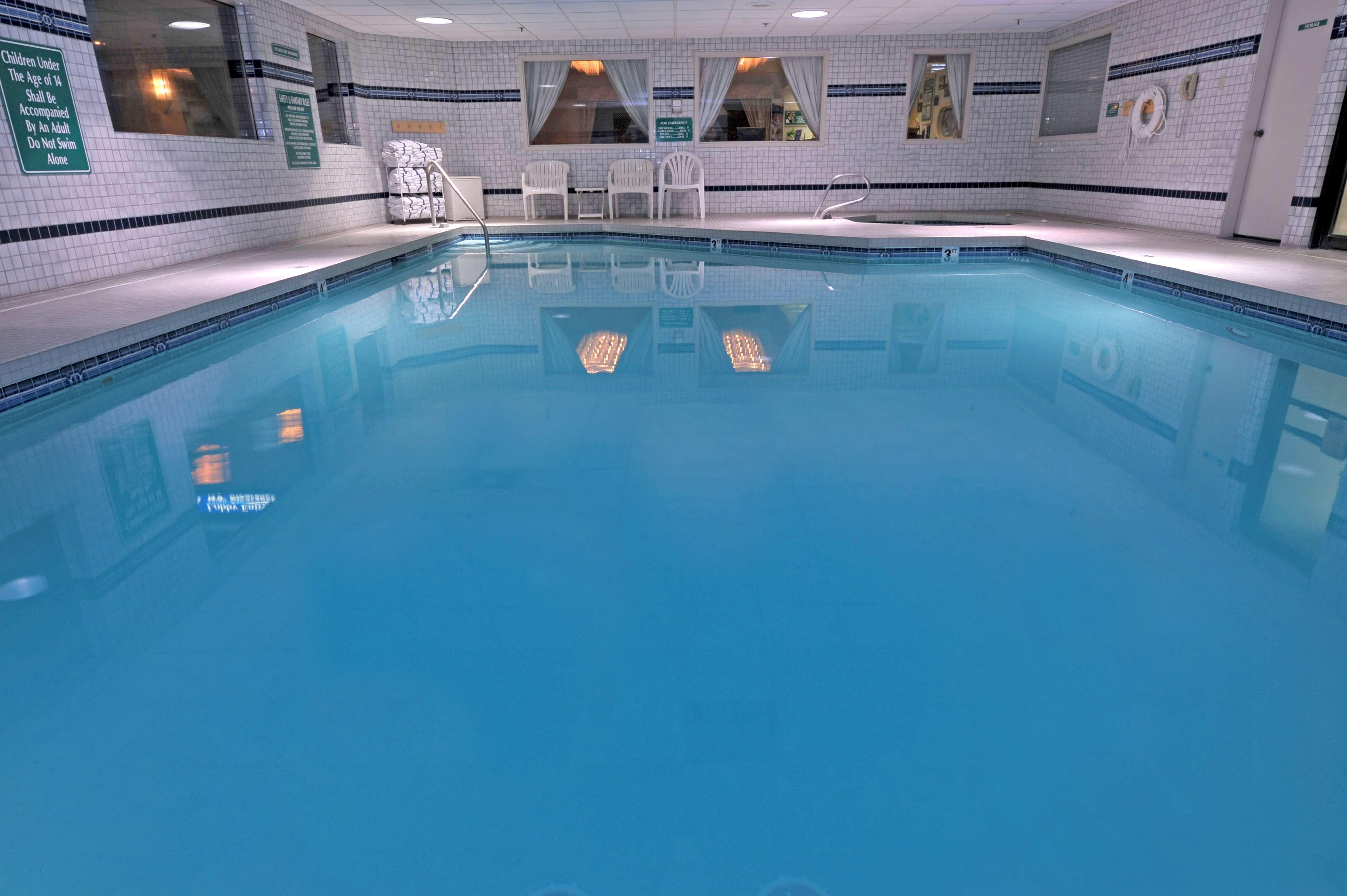 Shilo Inn Suites Hotel - Nampa Suites Удобства фото