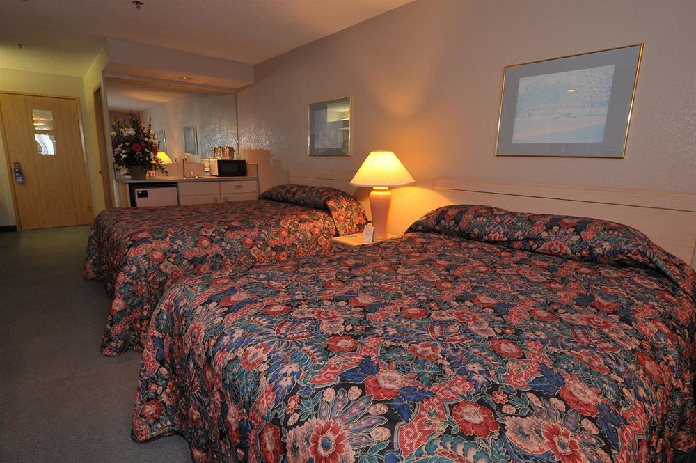 Shilo Inn Suites Hotel - Nampa Suites Экстерьер фото